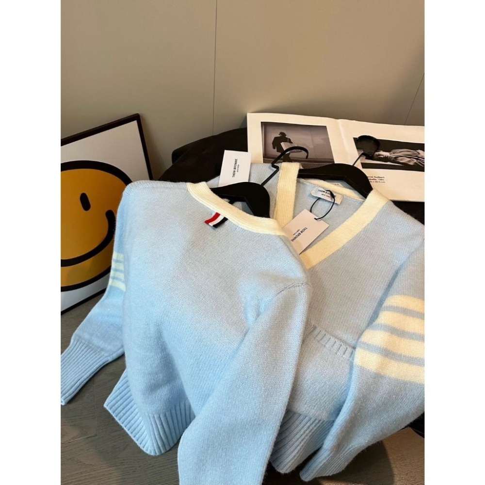 【季得運動】Thom Browne  新款拼接撞色奶藍短版外套 *S-L。50985C-細節圖9