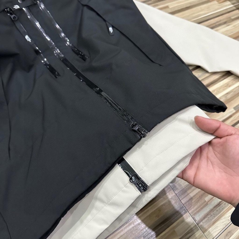 【季得運動】THE NORTH FACE 25年新款防潑水防風刺繡衝鋒外套 黑色 卡其＊M-2XL。50801C-細節圖6