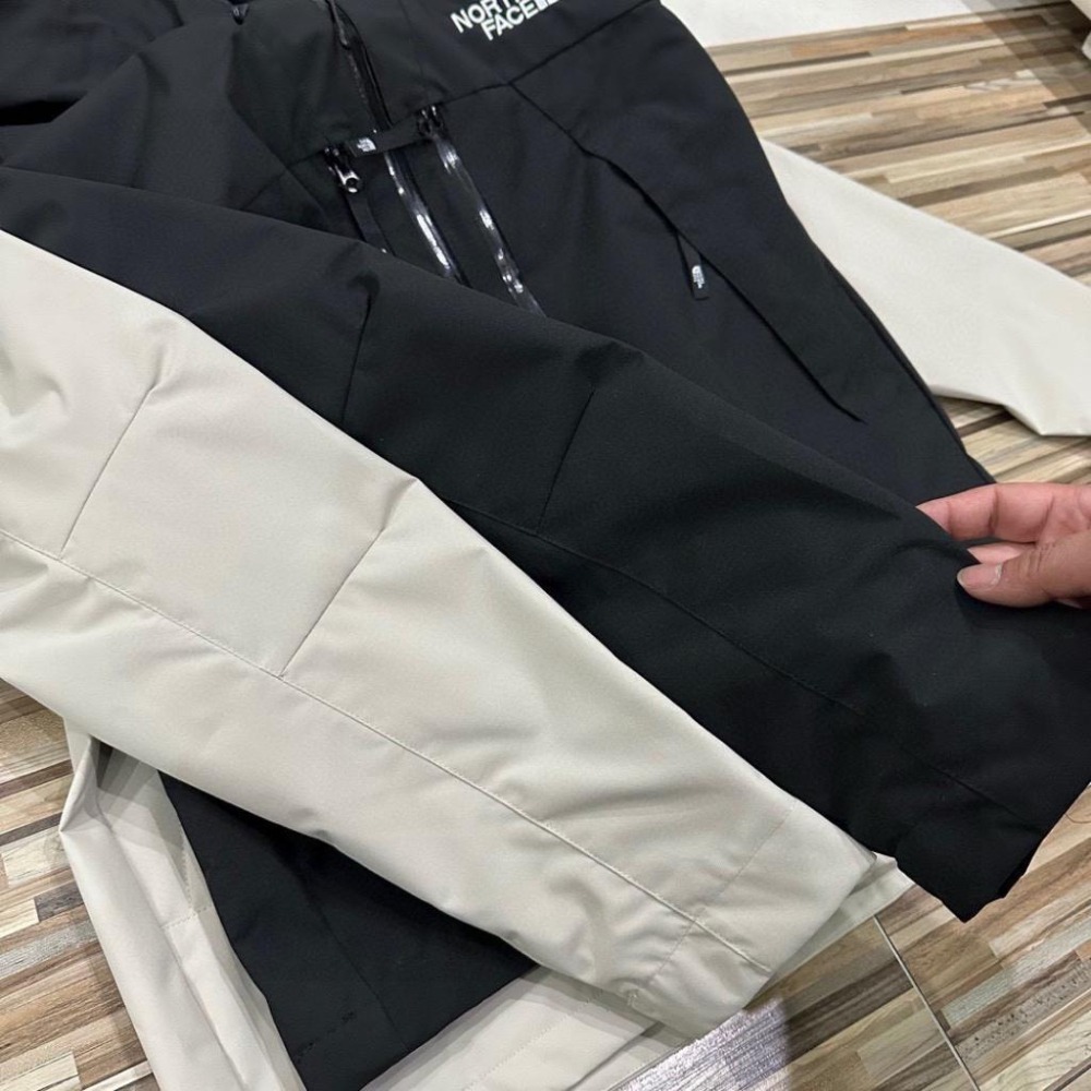 【季得運動】THE NORTH FACE 25年新款防潑水防風刺繡衝鋒外套 黑色 卡其＊M-2XL。50801C-細節圖9