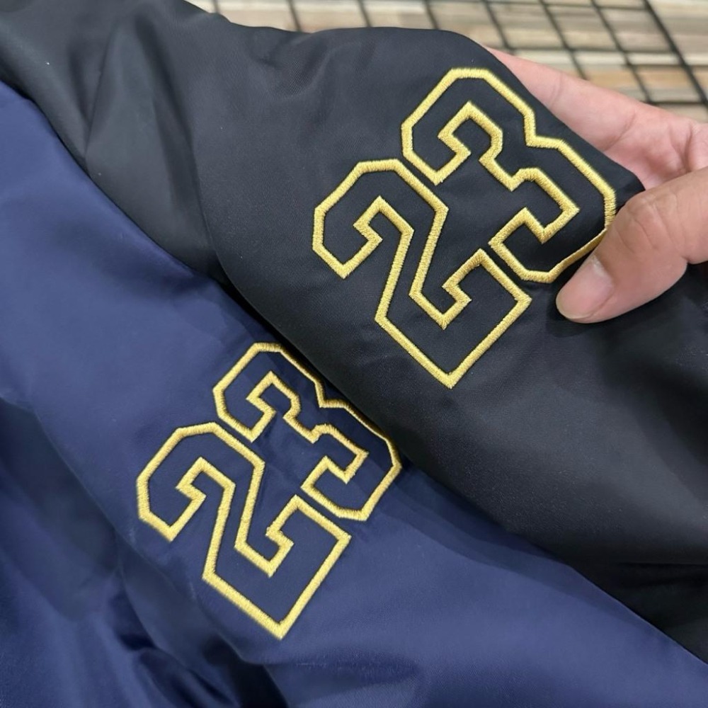 【季得運動】Air Jordan 25年新款棒球領刺繡LOGO外套 黑色 藍色＊M-2XL。50902C-細節圖5