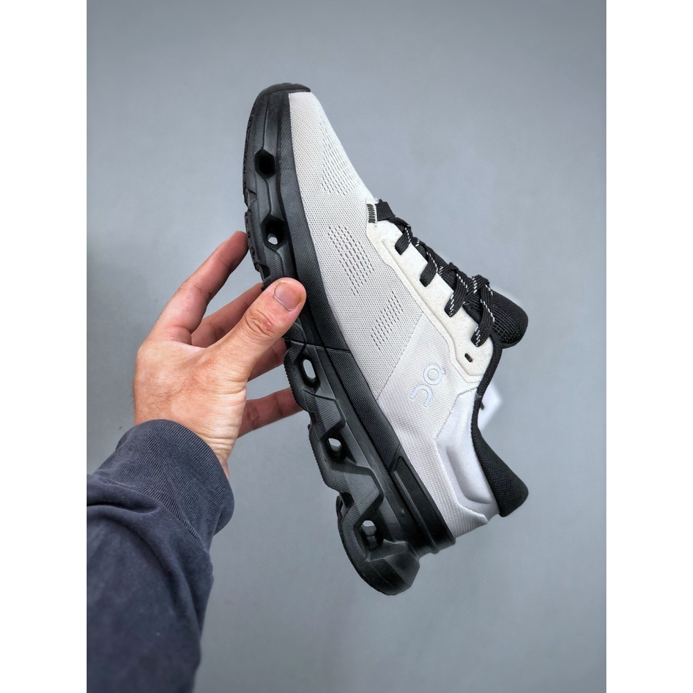 【季得運動】On 昂跑 Cloudflyer 5減震耐磨跑步鞋 灰黑 *EU36-45。51238D-細節圖2