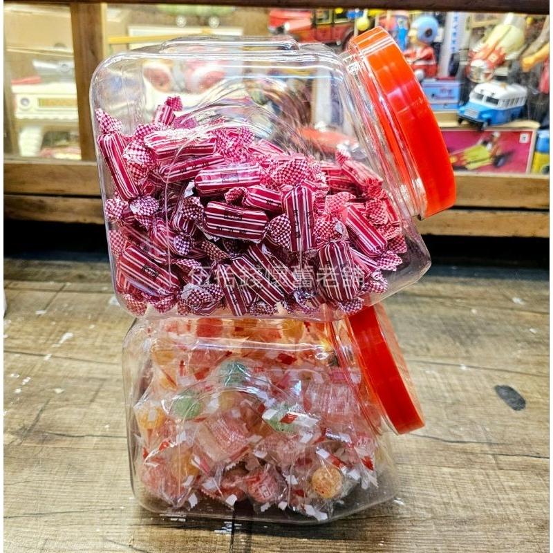 全新現貨 糖果罐 塑膠罐 斜口方罐 餅乾罐 廣口瓶 糖鹽罐 塑膠瓶 三太子 太子爺 收納罐 園遊會 桶子 塑膠桶-細節圖4