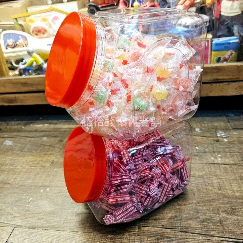 全新現貨 糖果罐 塑膠罐 斜口方罐 餅乾罐 廣口瓶 糖鹽罐 塑膠瓶 三太子 太子爺 收納罐 園遊會 桶子 塑膠桶-細節圖6