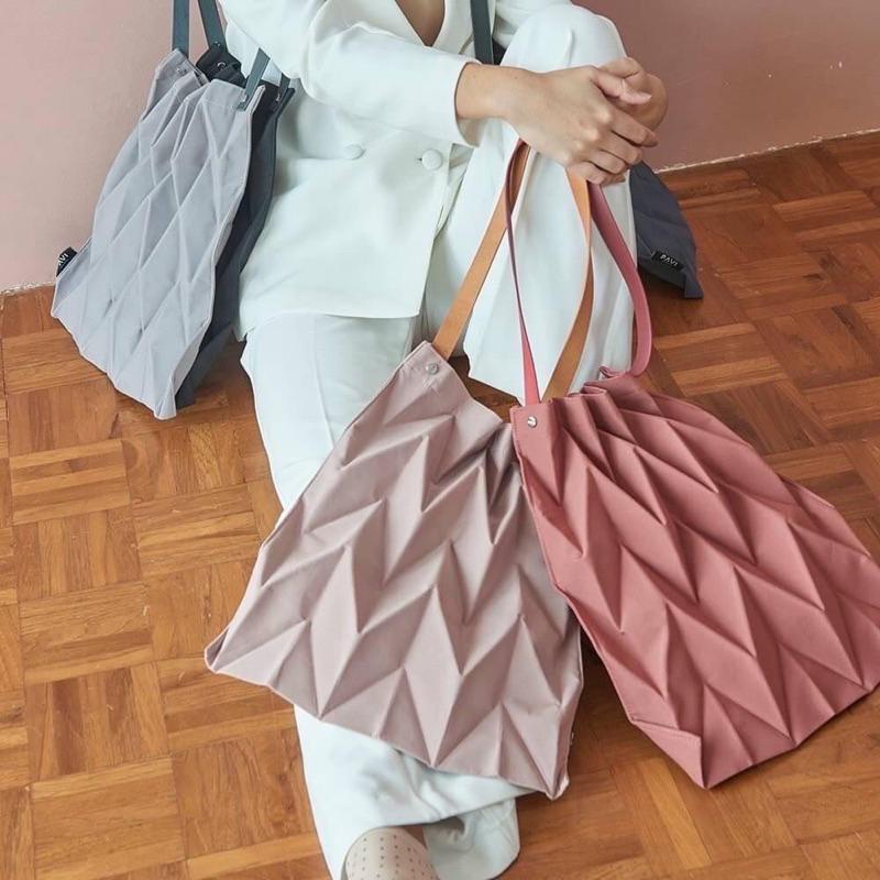 肩背包 Pavi studio 新銳設計師 百褶包 皺褶包 托特包 購物包 真皮背帶 W摺疊包 大容量 收納方便 出門必-細節圖3