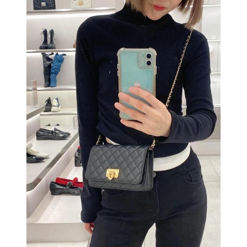 側背包 斜背包 背包 Charles&Keith 小CK 金環款 小香風 有調節釦 小ck包 大容量 收納方便 出門必備-細節圖7