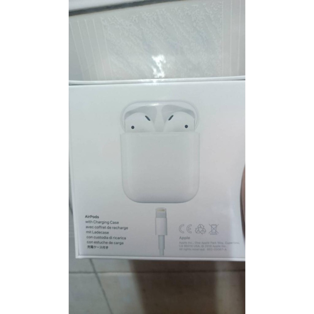 便宜[現貨免運］Apple 蘋果 airpods 2代 藍牙無線耳機 搭配有線充電盒  全新未拆封 贈品交換禮物 二代-細節圖4