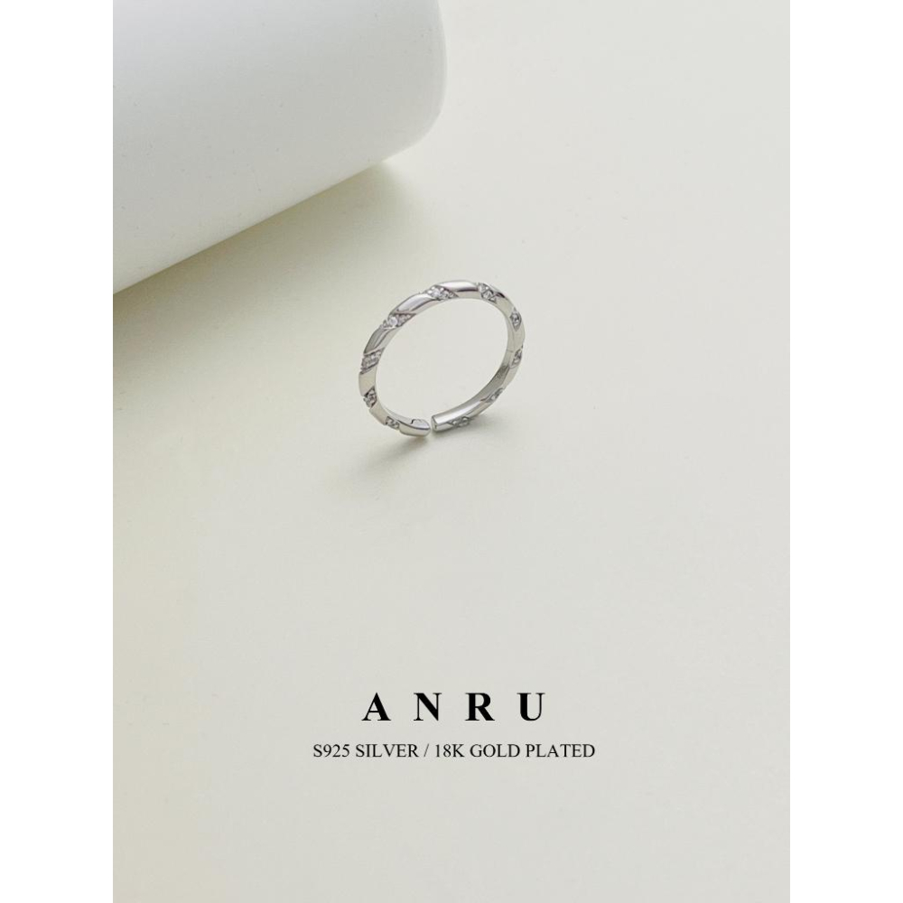 ｜ANRU 星軌 (銀)｜純銀鋯石戒指 ｜S925 純銀  銀色 鋯石 戒指 輕奢 x 優雅 x 質感-細節圖2