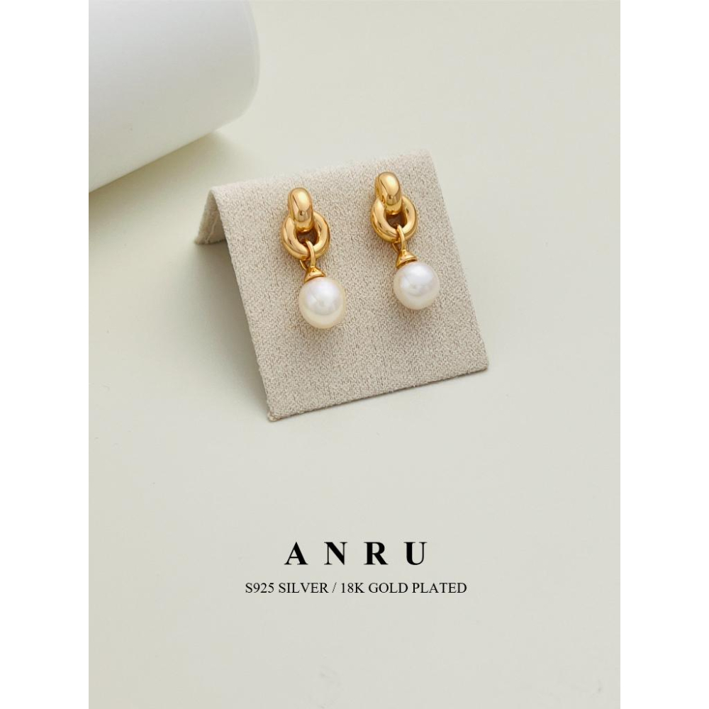 ｜ANRU 綺環｜純銀珍珠耳環 ｜S925 純銀 18K金色 珍珠 耳環   輕奢 x 優雅 x 質感-細節圖2