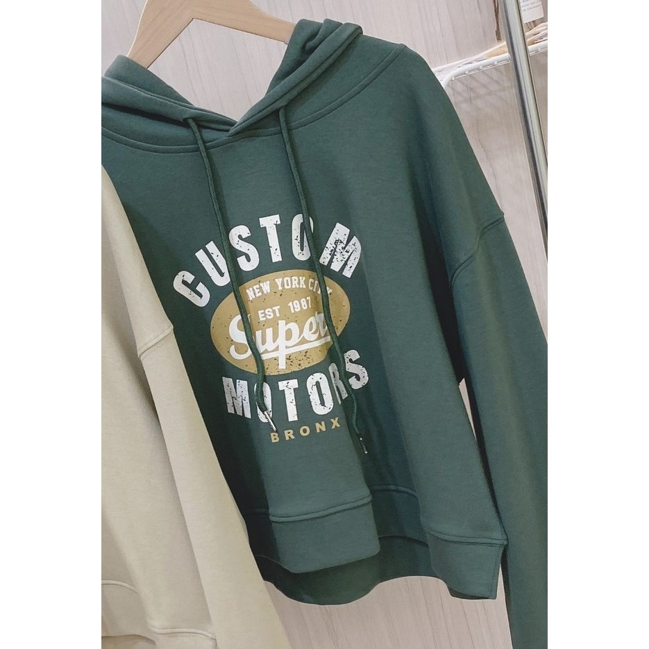 S.C 優衣館 秋冬新款 薄款 短版 帽T 長袖 連帽上衣 英文字母 減齡穿搭 可愛 甜美 上衣 女裝現貨-細節圖6