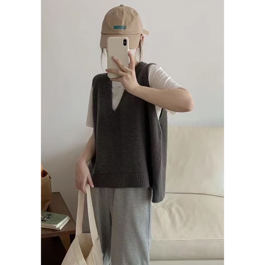 S.C 優衣館 秋冬新款 V領 針織背心 下擺 前短後長 好穿搭 V領背心 顯瘦款 修飾 現貨女裝-細節圖2