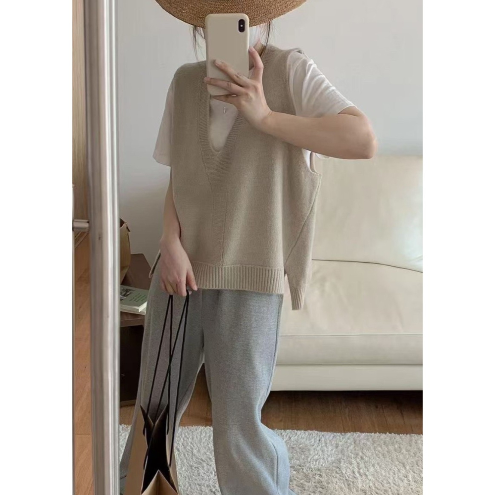 S.C 優衣館 秋冬新款 V領 針織背心 下擺 前短後長 好穿搭 V領背心 顯瘦款 修飾 現貨女裝-細節圖4