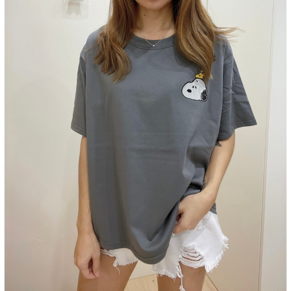 S.C優衣館 正韓 夏季上衣 萌犬圖樣 短袖上衣 短T 落肩 修飾款 T恤 休閒風 減齡 現貨女裝-細節圖2