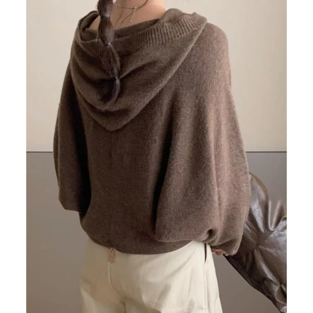 S.C 優衣館 秋冬新款 連帽 短版 蝙蝠袖 針織外套 罩衫 釦式 長袖外套 減齡款 辦公室穿搭 外套 顯瘦 現貨女裝-細節圖3