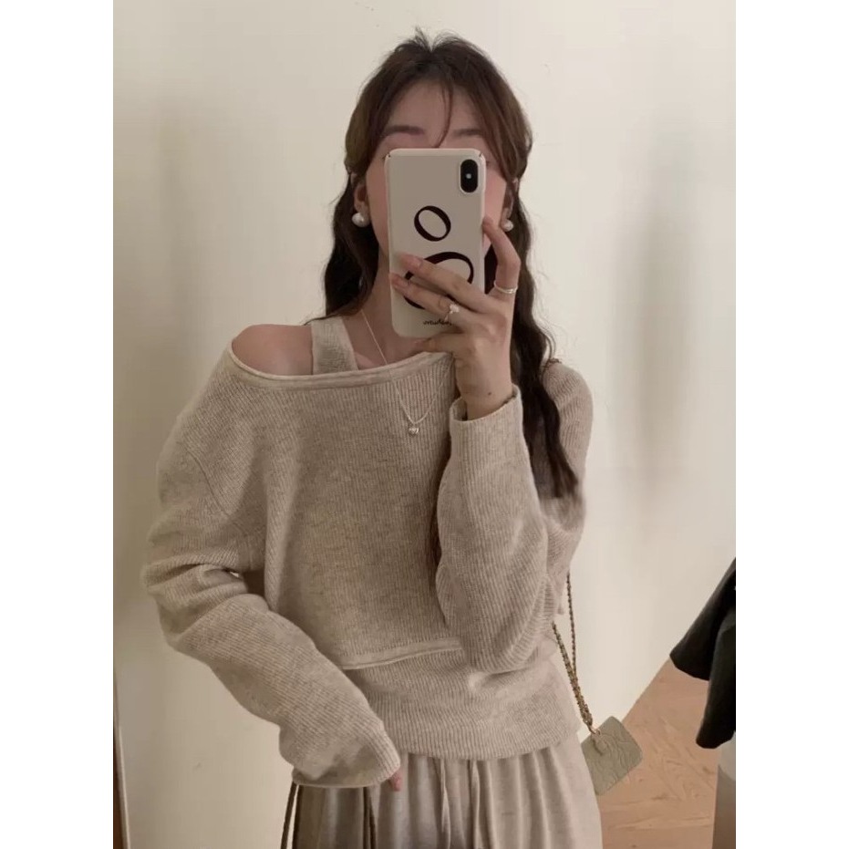 S.C 優衣館 秋冬新款 甜美 微性感 小露肩 背心+上衣 二件組 針織上衣 長袖 背心 短版 俏麗 約會款 現貨女裝-細節圖2