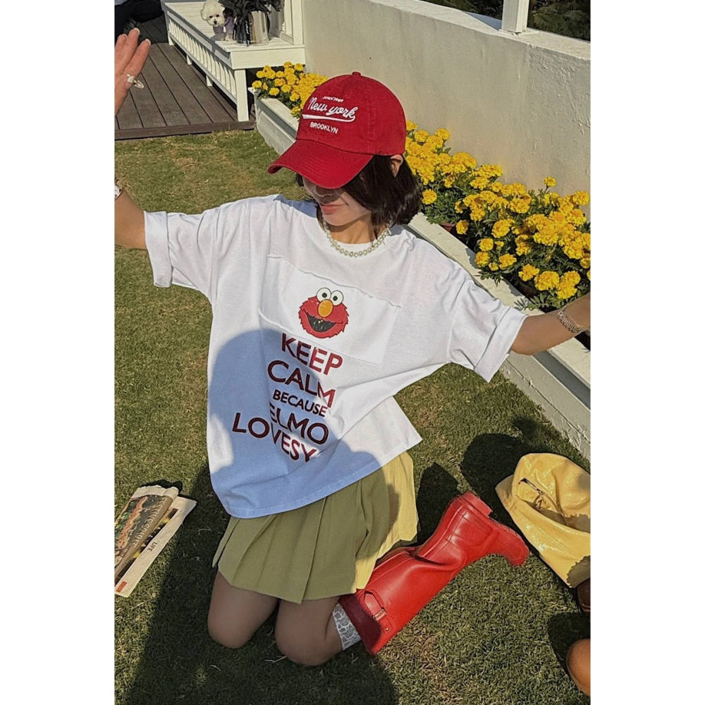 S.C優衣館 春夏新款 刷舊圖樣 字母 圓領T 短袖上衣 T恤 俢身款 休閒 減齡 個性圖樣 女上衣 寬鬆版 現貨女裝-細節圖7