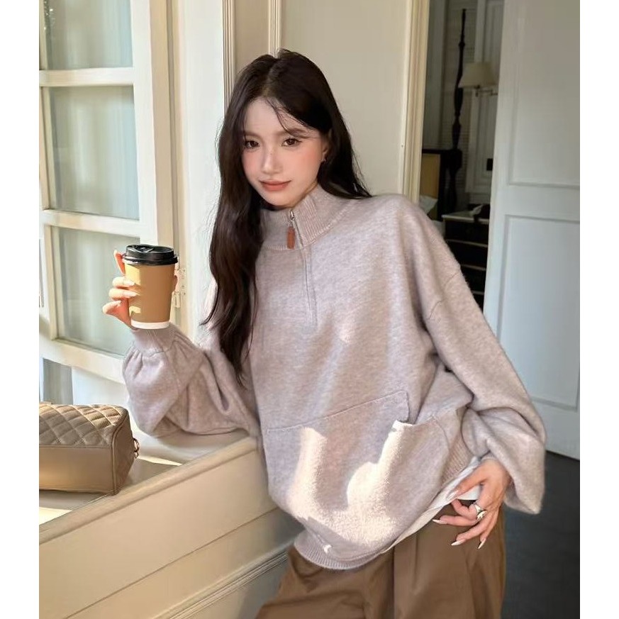 S.C優衣館 新款 拉鍊 前口袋 立領 燈籠袖 針織毛衣 素色 百搭 冬季必備款 遮肉肉 膨膨袖 東大門 現貨 女裝-細節圖2