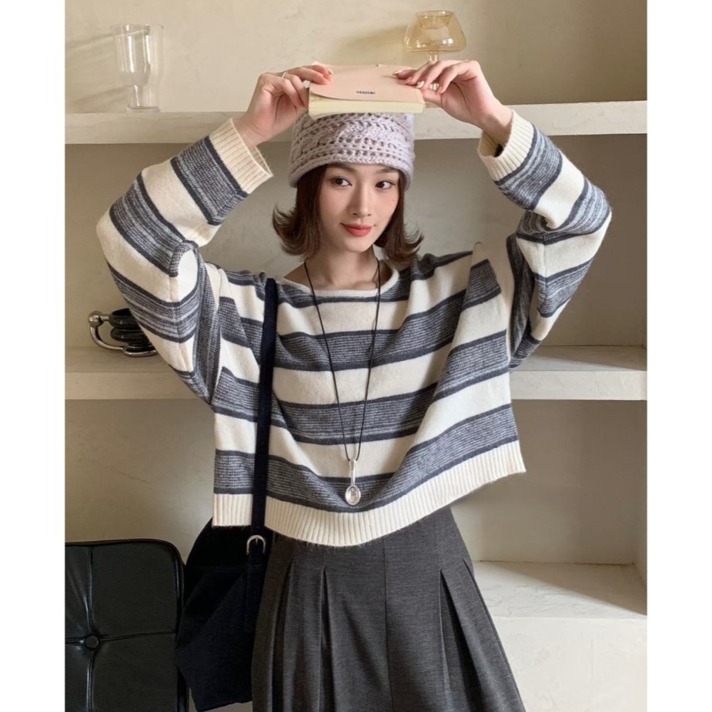 S.C優衣館 新款 短版 寬條紋 針織上衣 長袖上衣 圓領 百搭 基本款 針織毛衣 好穿搭 冬季 條紋 現貨 女裝-細節圖4