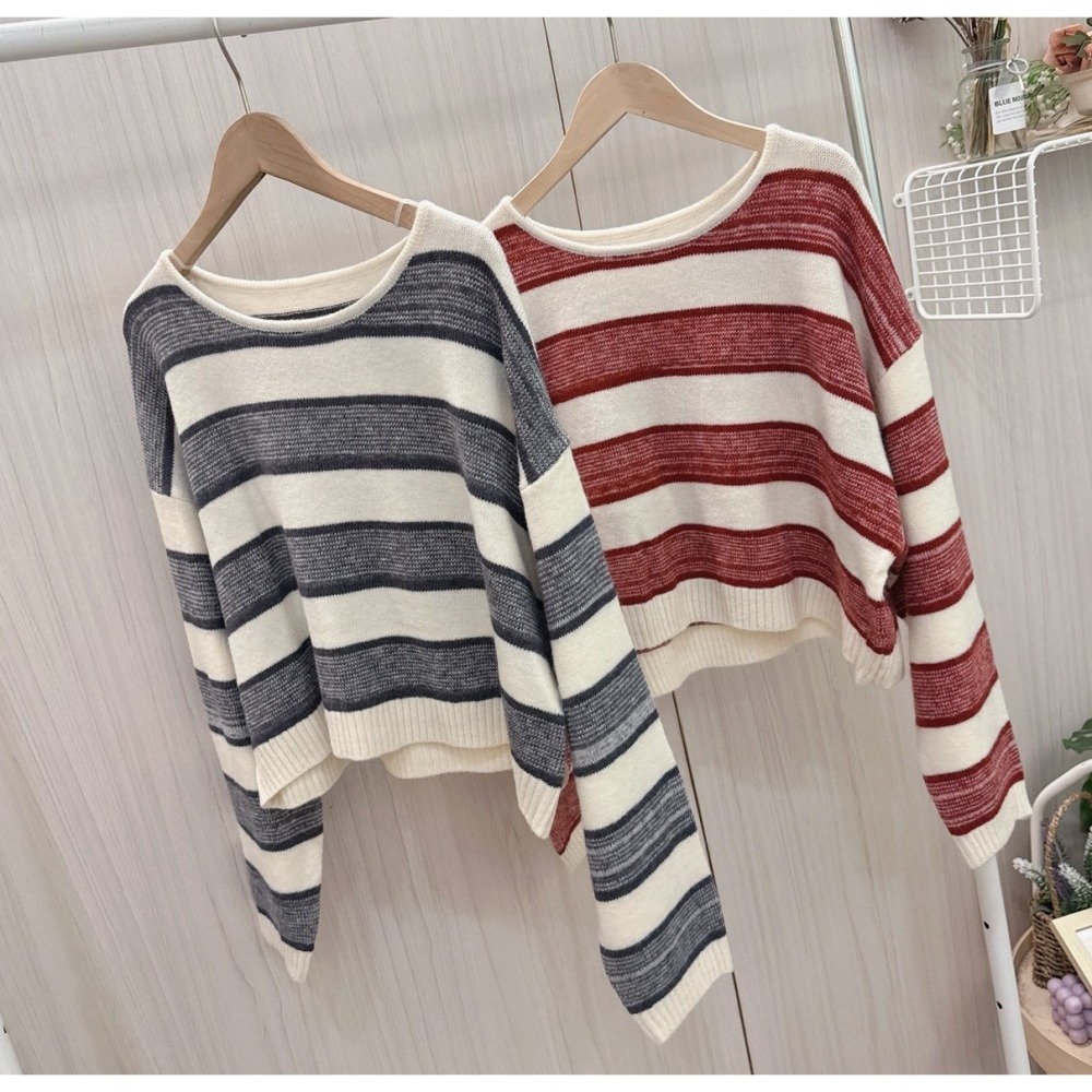 S.C優衣館 新款 短版 寬條紋 針織上衣 長袖上衣 圓領 百搭 基本款 針織毛衣 好穿搭 冬季 條紋 現貨 女裝-細節圖9