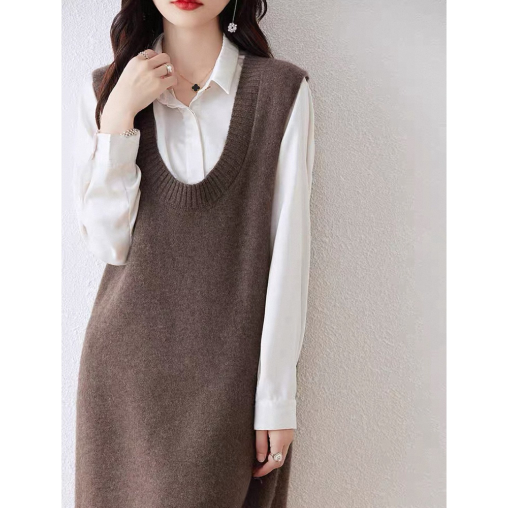 S.C優衣館 冬季新款 U領 長版 背心裙 毛衣裙 毛衣 長裙 修飾 修雅 森林系 氣質 約會款 好穿搭 現貨 女裝-細節圖3