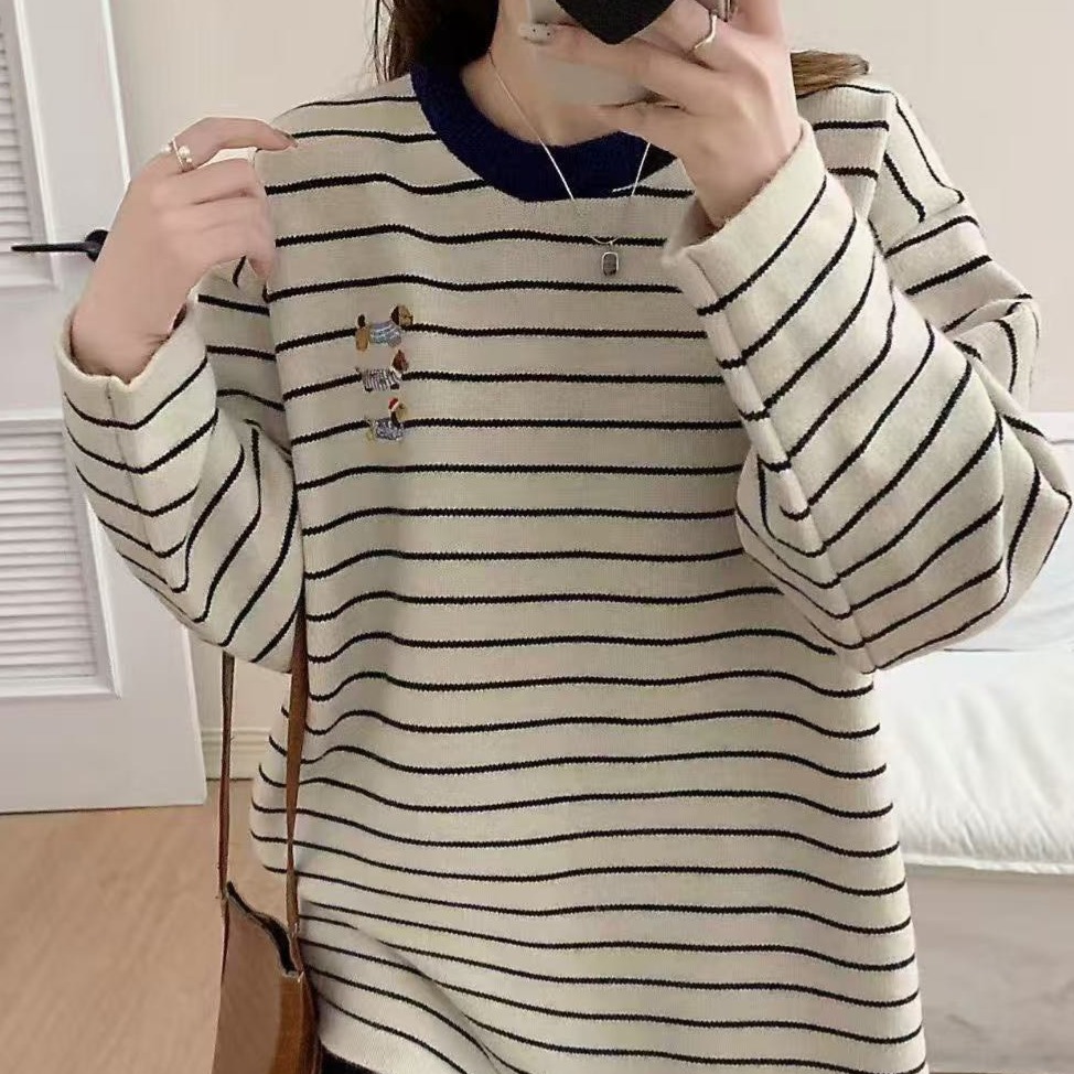 S.C優衣館 冬季新款 刺繡 臘腸狗 圓領 針織上衣 長袖 針織 條紋上衣 可愛圖樣 修身款 毛衣 現貨 女裝-規格圖9