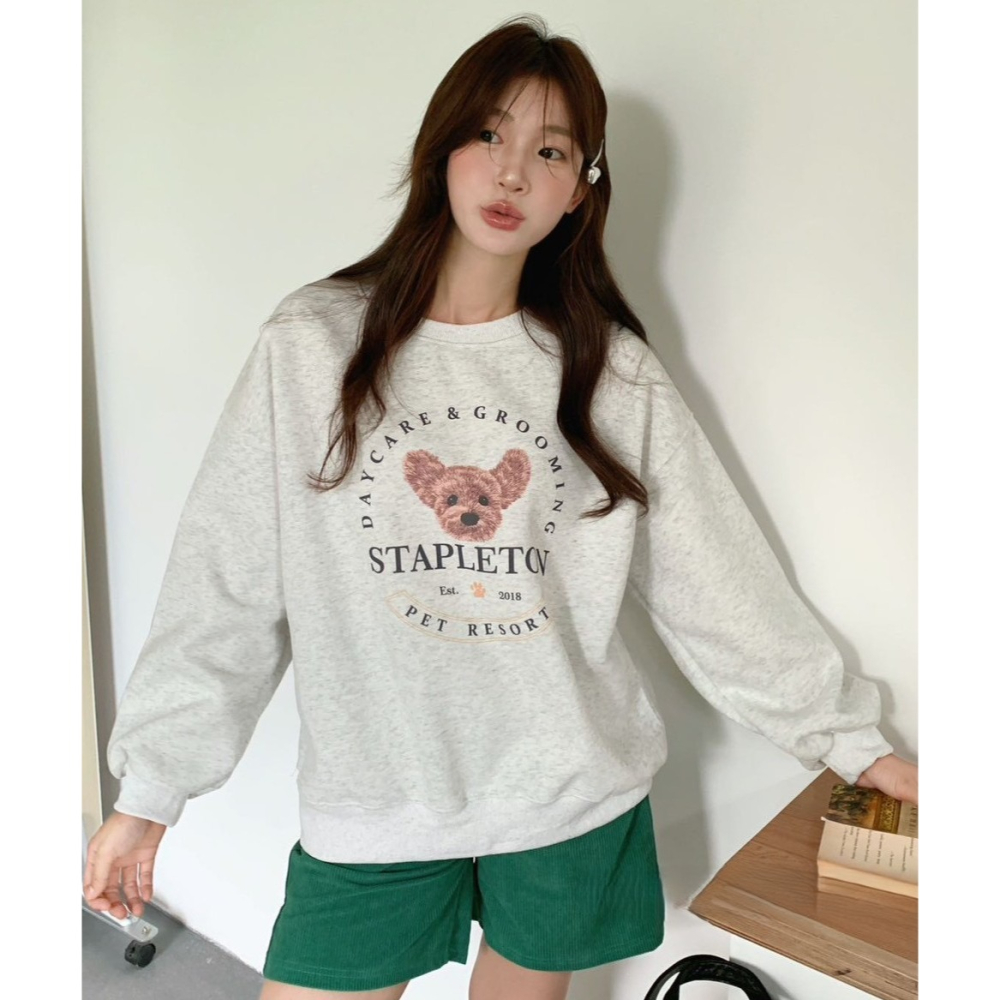 S.C優衣館 新款 萌萌 玩具貴賓 圓領 上衣 大學T 長袖 T恤 冬季新款 泰迪熊圖樣 必備 基本款 現貨 女裝-細節圖6