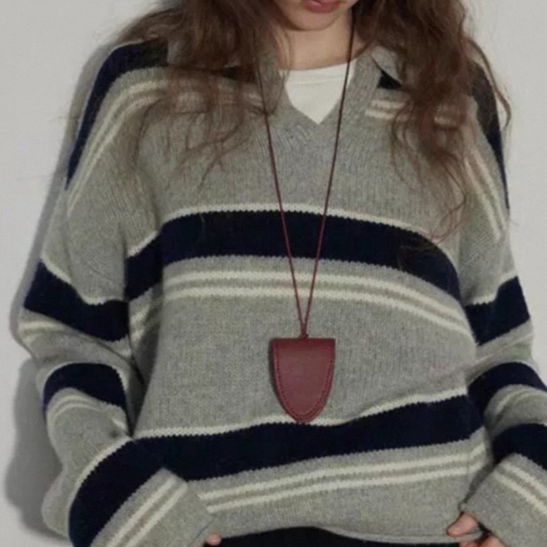 S.C優衣館 新款 翻領 橫修紋 毛衣 長袖上衣 百搭 基本款 針織上衣 學院風 辦公室 新鮮人 穿搭 現貨 女裝-規格圖7