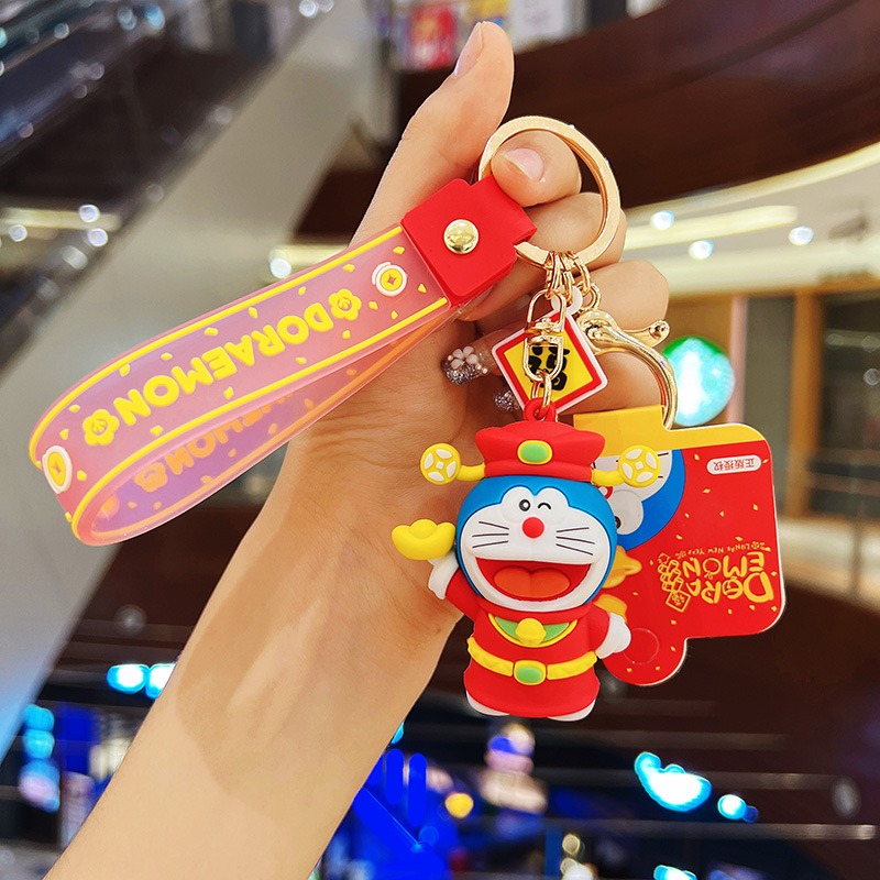 【喵喵屋|24H出貨】哆啦a夢 鑰匙圈 財神爺 招財貓 掛飾 汽車 鑰匙扣 小叮噹 書包 背包 公仔 挂件 吊飾-規格圖9