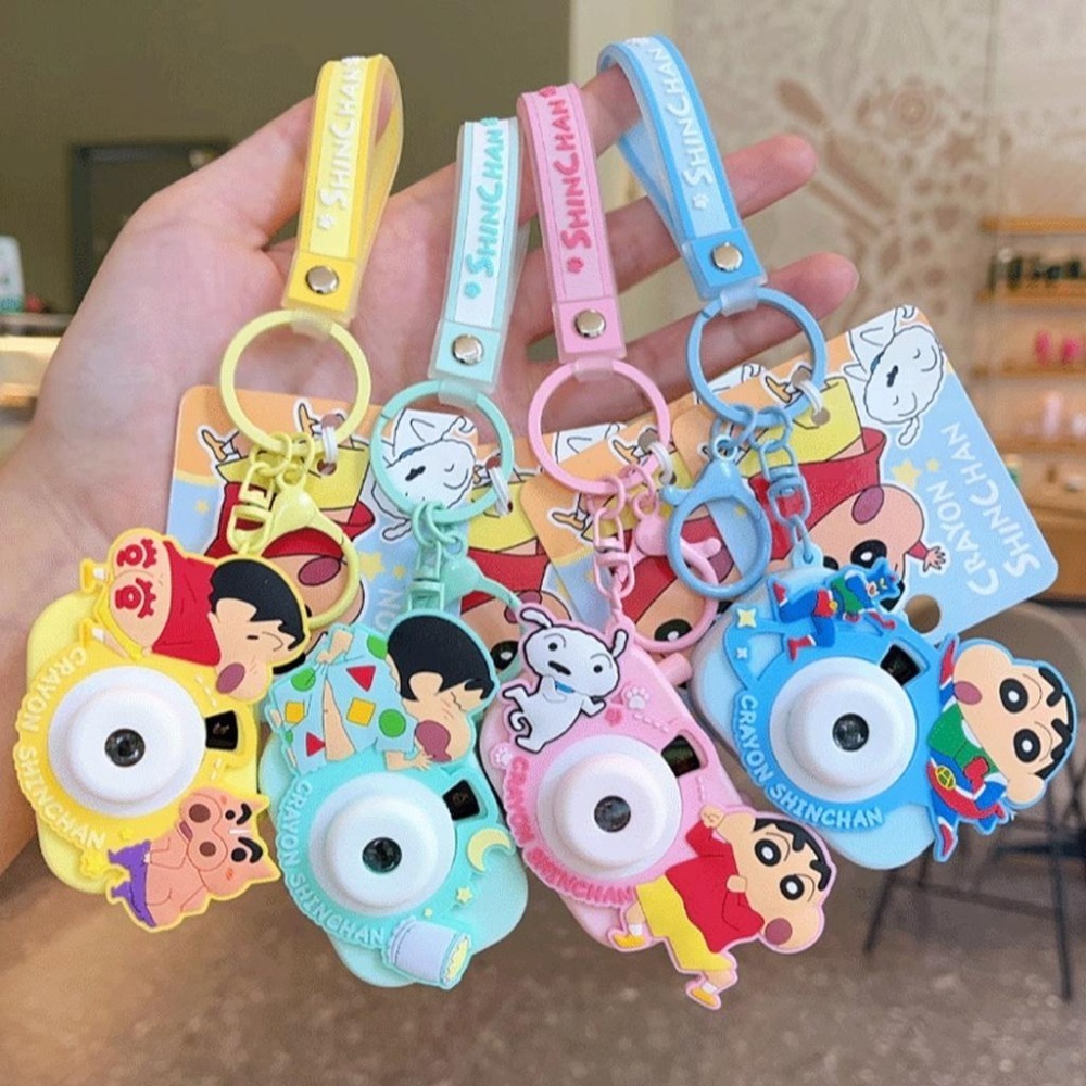 【喵喵屋|24H出貨】蠟筆小新 投影相機鑰匙圈 鑰匙扣 可投影 八種圖案 掛件 掛飾 小白 動感超人 左衛門-細節圖7