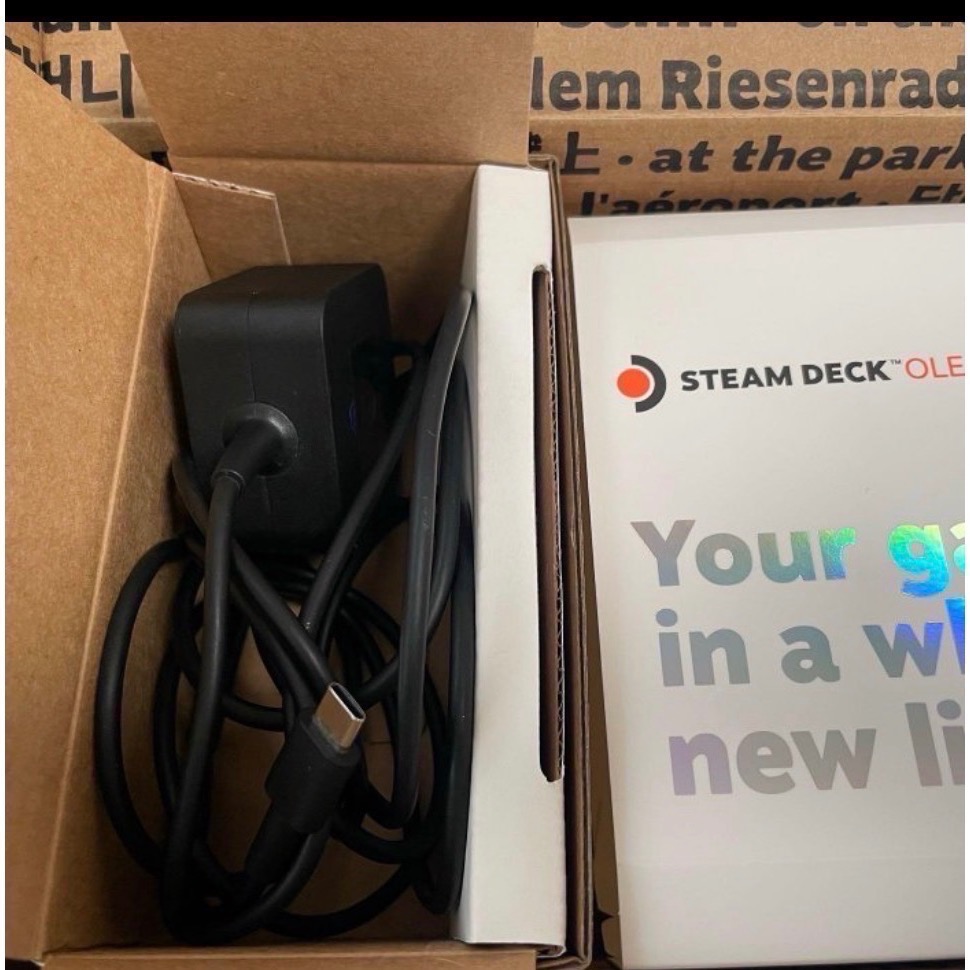 Steam deck oled 512G 原盒裝 攜帶盒-細節圖4