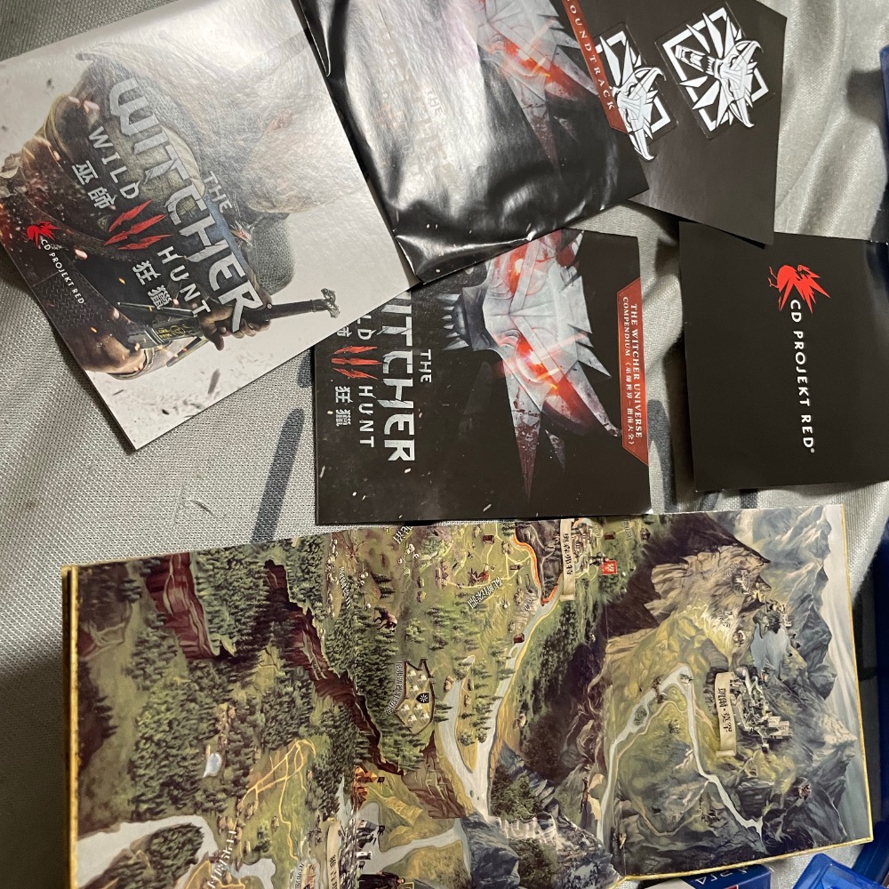 PS4 巫師3  有音樂cd 地圖 貼紙-細節圖5