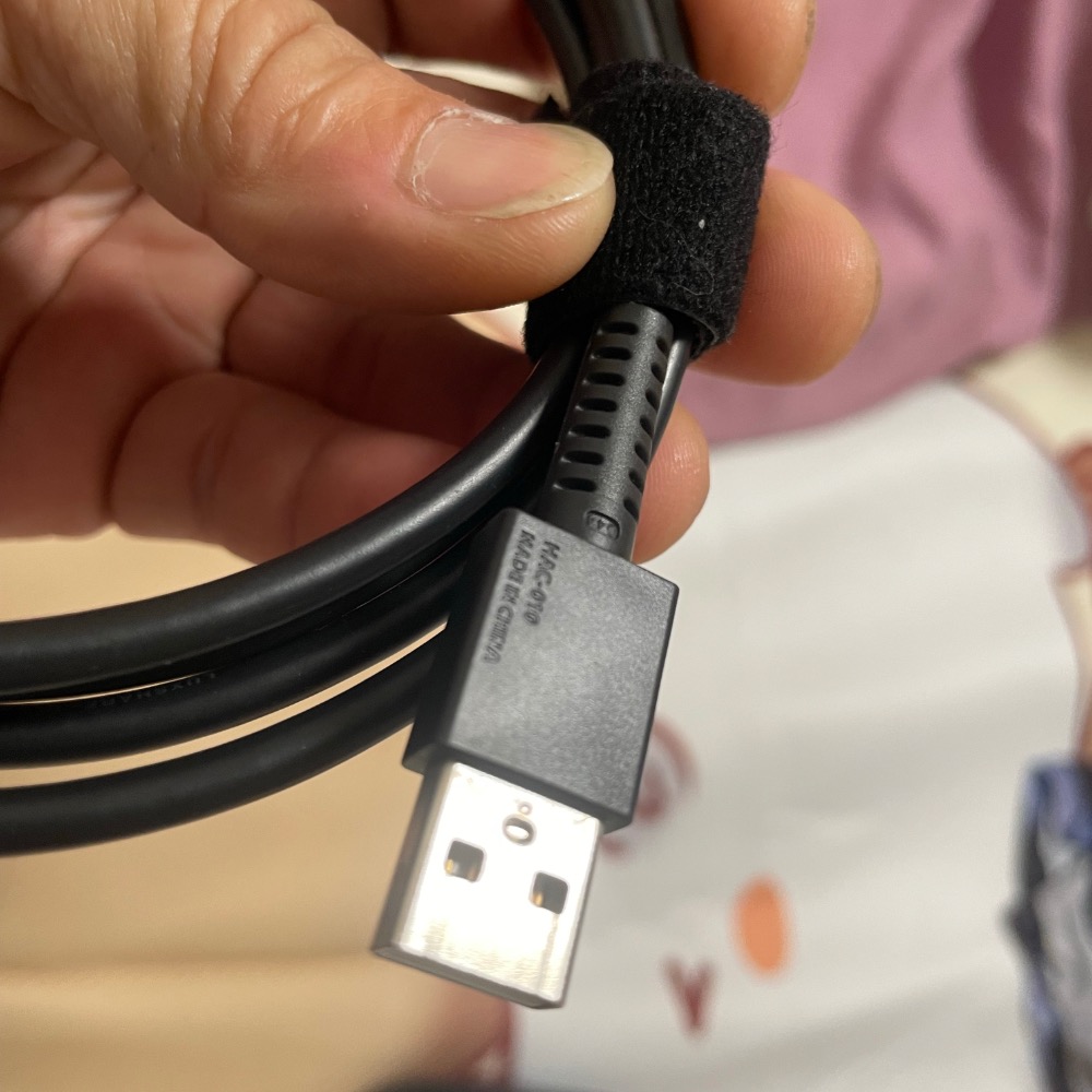 黑色 原廠 switch pro手把 附原廠充電線-細節圖2