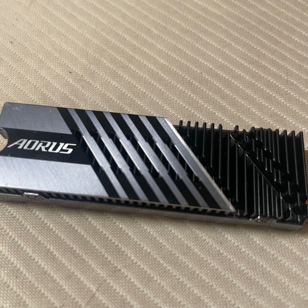 保固中 100健康度 技嘉AORUS G4 7000s SSD 2TB PCI-E 4.0 GEN4 PS5可用-細節圖3