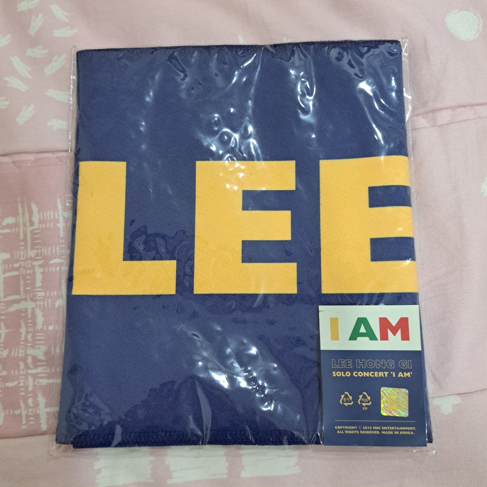 [收藏品] FTISLAND 李洪基  IAM 官方手幅/徽章-規格圖3