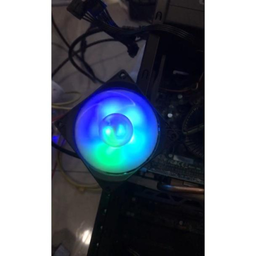 「PK GPU」 全新 9cm 電腦 主機 機殼 燈光 風扇 (小4Pin)