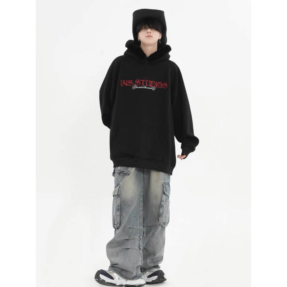 𝟒𝟐 𝐒𝐇𝐎𝐏 𝐬𝐭𝐮𝐝𝐢𝐨 | INS過年限定系列🧨美式刺绣LOGO毛領衛衣寬鬆重磅連帽衛衣-細節圖3