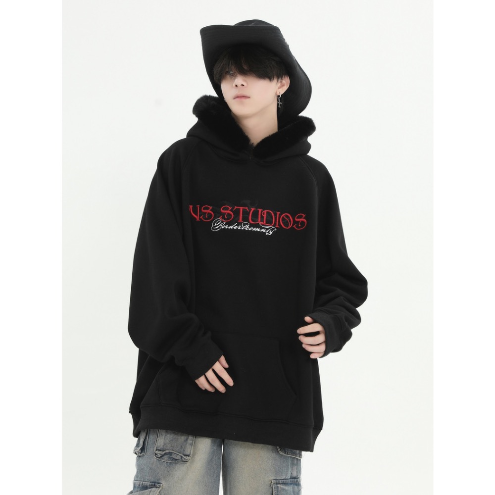 𝟒𝟐 𝐒𝐇𝐎𝐏 𝐬𝐭𝐮𝐝𝐢𝐨 | INS過年限定系列🧨美式刺绣LOGO毛領衛衣寬鬆重磅連帽衛衣-細節圖9