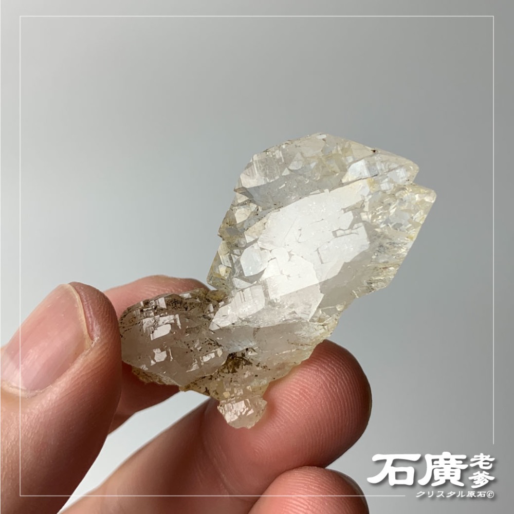 石廣老爹【療癒原礦·天然水晶】巴基斯坦黃金喜馬小城堡涅槃水晶、全浮生、錆色(video影片更精彩)隱景、體透亮、彩虹-細節圖2