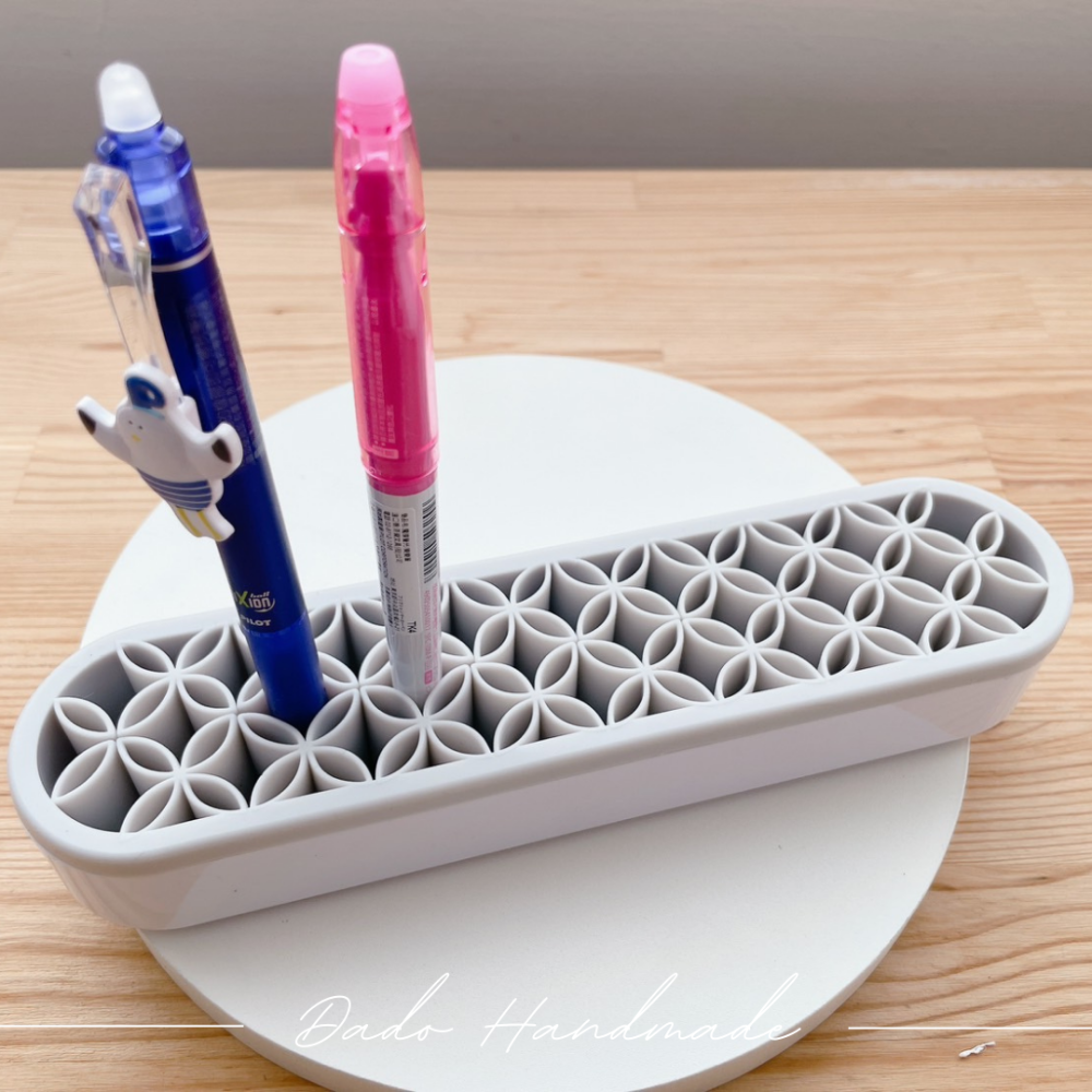 【手作材料】 矽膠縫紉工具收納盒  ▎筆筒 紗剪 錐子 縫紉 美甲 刷具 手作 多功能整理盒-細節圖5