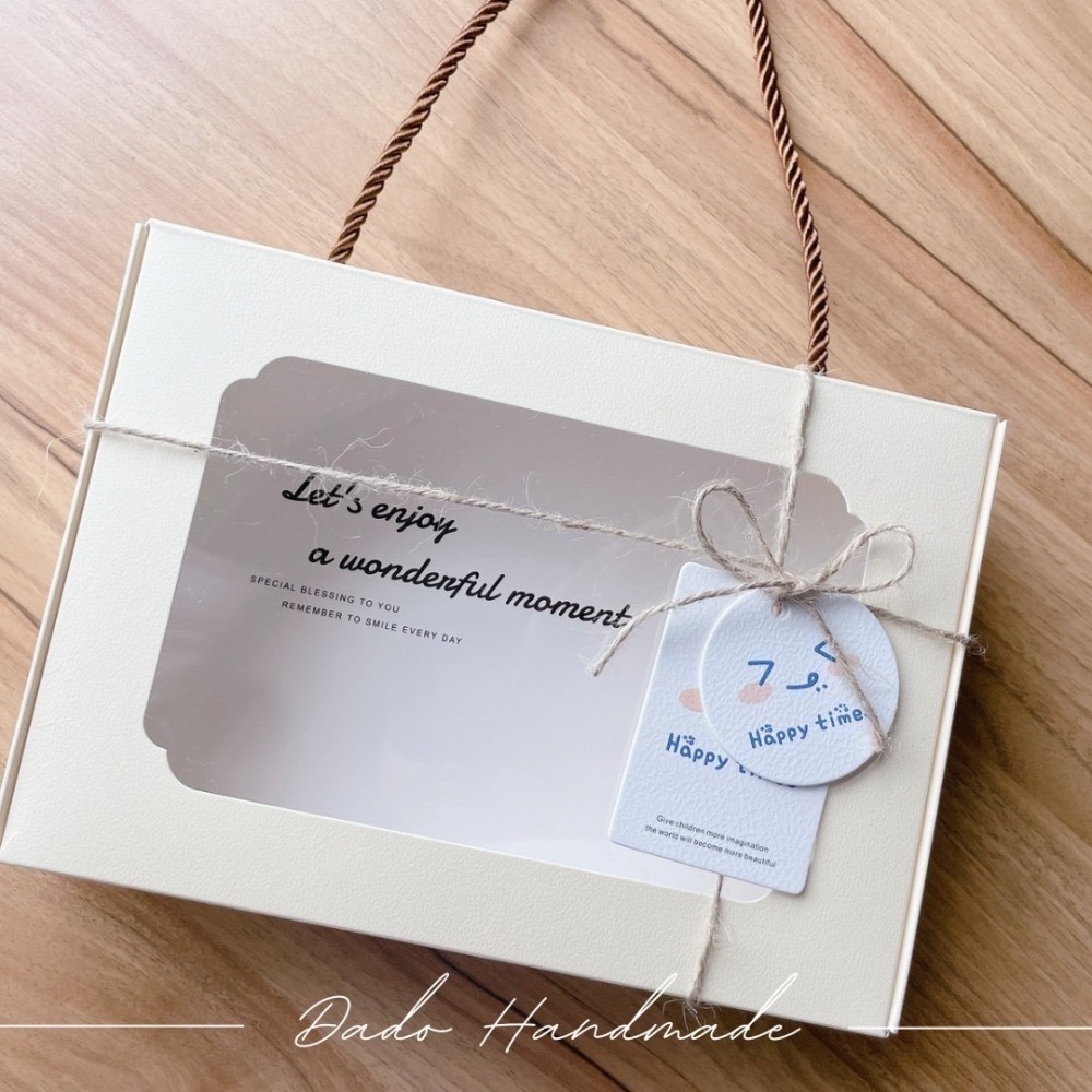 【禮盒包材】開窗設計提把包裝盒組  ▎附祝福小卡＆麻繩 ▎彌月禮盒 包裝盒 手提式包裝盒(現貨+預購)-細節圖2