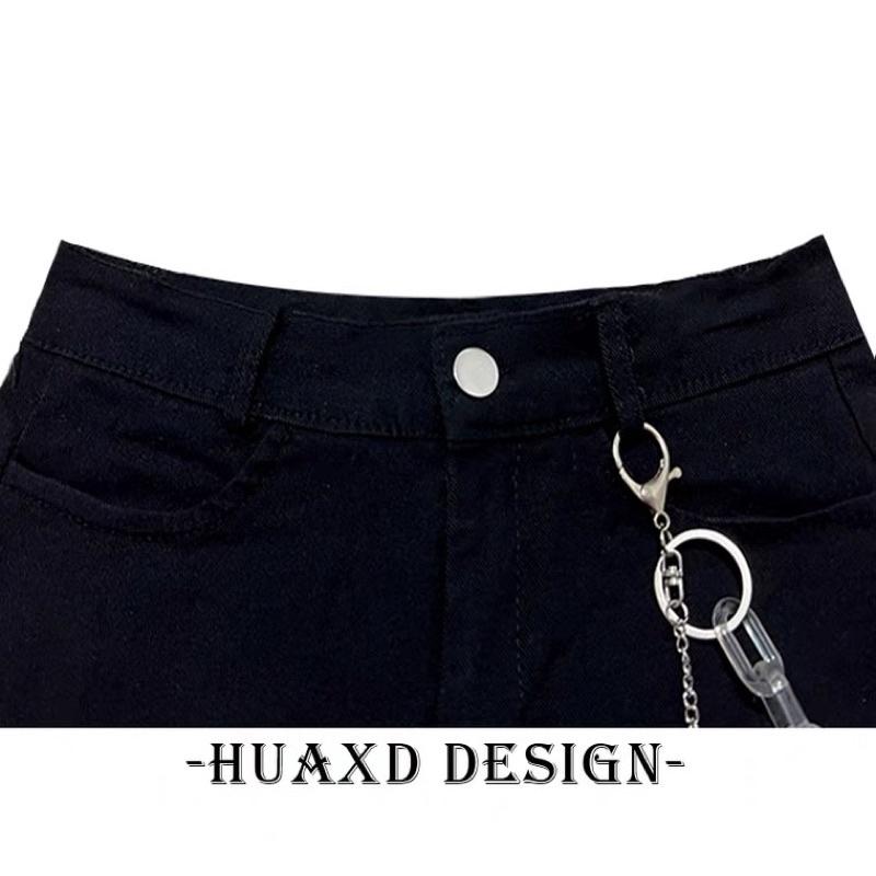 RM 預購 設計感 不規則 愛心鏈子 黑色 短褲 高腰扭扣 腿環褲-細節圖3