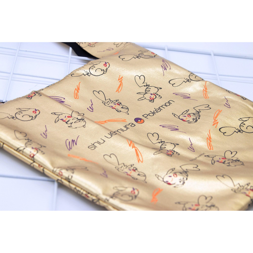 Shu uemura植村秀絕版限量款滿印皮卡丘耳朵收納包-細節圖2