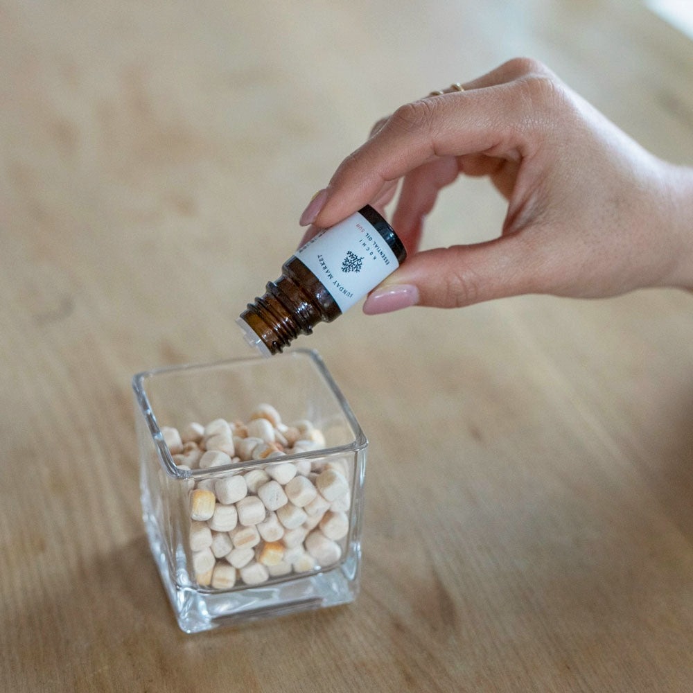 日本製  SUNDAY MARKET天然消臭土佐檜木粒(210g) 來自高知森林的氣息 讓家裡也飄著一點森林的氣息-細節圖4