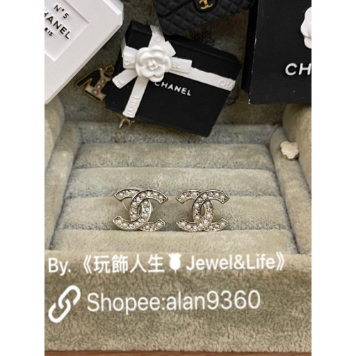 CHANEL 香奈兒 基本款 水鑽 珍珠 雙C logo 百搭 日常 迷你 二手 淡金色 造型 耳環