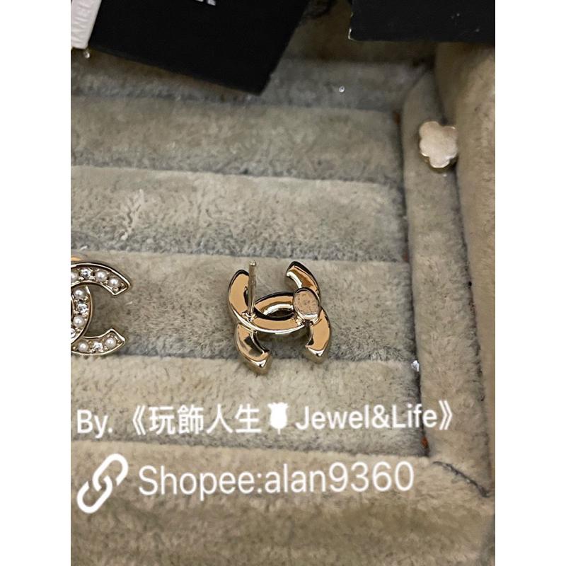 CHANEL 香奈兒 基本款 水鑽 珍珠 雙C logo 百搭 日常 迷你 二手 淡金色 造型 耳環-細節圖7