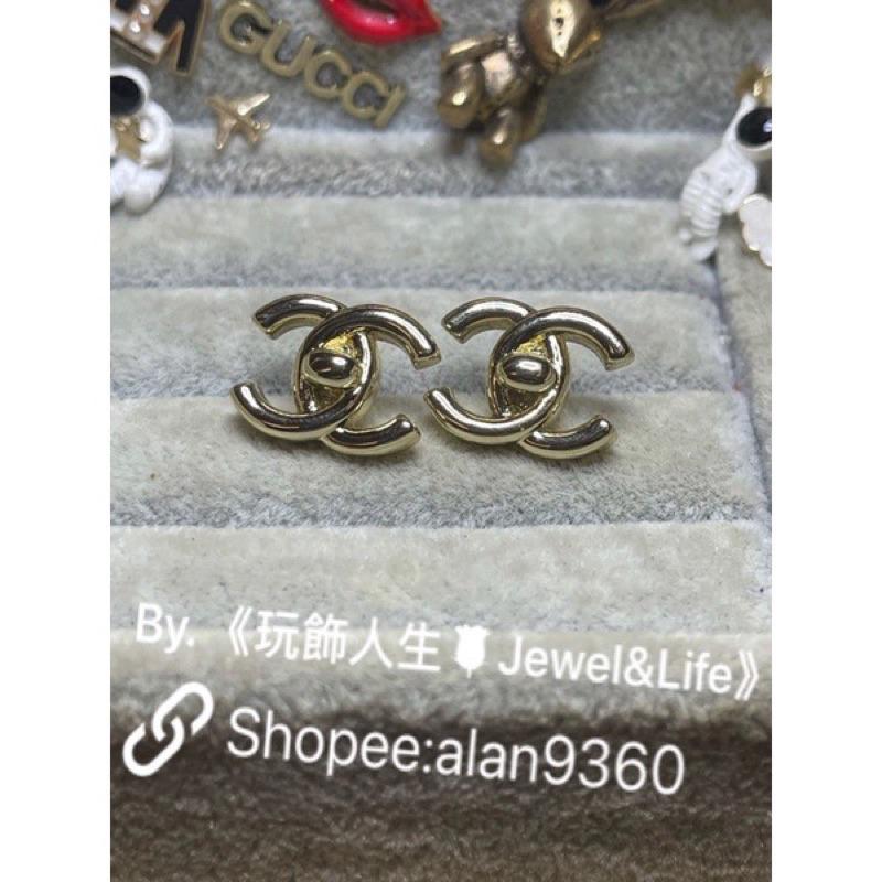 CHANEL 香奈兒 超美 金色 基本款 百搭 書包扣 素面 二手 造型 耳環-細節圖2