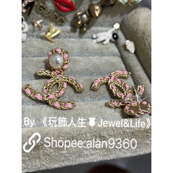 CHANEL 香奈兒 超美 皮革穿鍊 二手 雙C 大LOGO 乾燥玫瑰粉 黑金  珍珠 造型 耳環-細節圖5