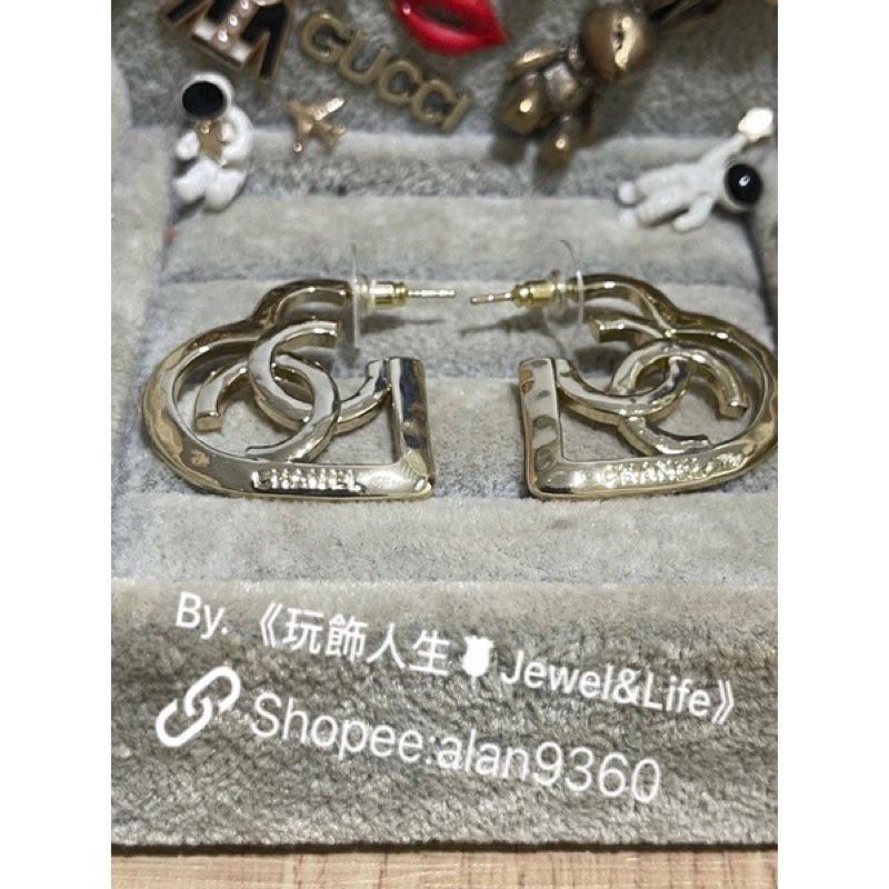 CHANEL 香奈兒 超美 金色 素面 立體 鏤空 大愛心 捶打面 二手 造型 耳環-細節圖2