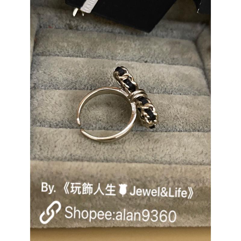 CHANEL 香奈兒 甜美 經典 蝴蝶結 黑色皮革 皮穿鍊 淡金色 二手 造型 戒指-細節圖3