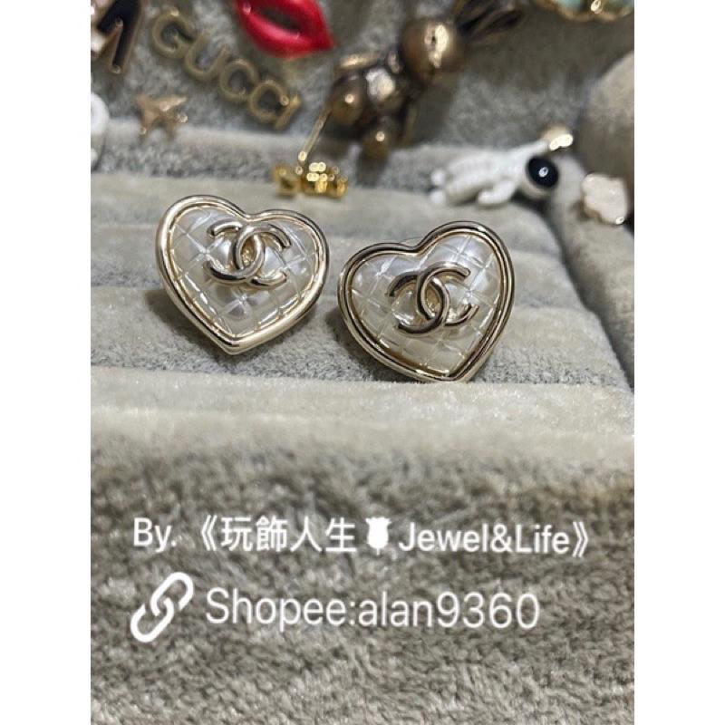 CHANEL 香奈兒 超美 金色 珍珠母貝 菱格紋 立體愛心 二手 造型 耳環-細節圖3