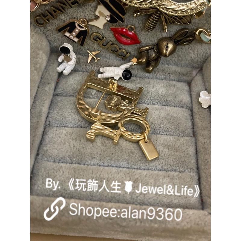 DIOR 超美 經典 字母 LOGO 花朵 琺瑯 二手 造型 淡金色 胸針-細節圖5